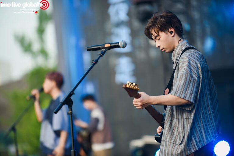{"source_type":"douyin_beauty_me","data":{"filterId":"","stickerId":"","imageEffectId":"","capability_key":[],"pictureId":"0A5994D2-EEEA-4F60-AAE8-2FE0C67CC635","product":"retouch","enter_from":"enter_launch","capability_extra_v2":{},"playId":"","os":"ios","infoStickerId":"??????","activityName":"","appversion":"11.7.1"}}